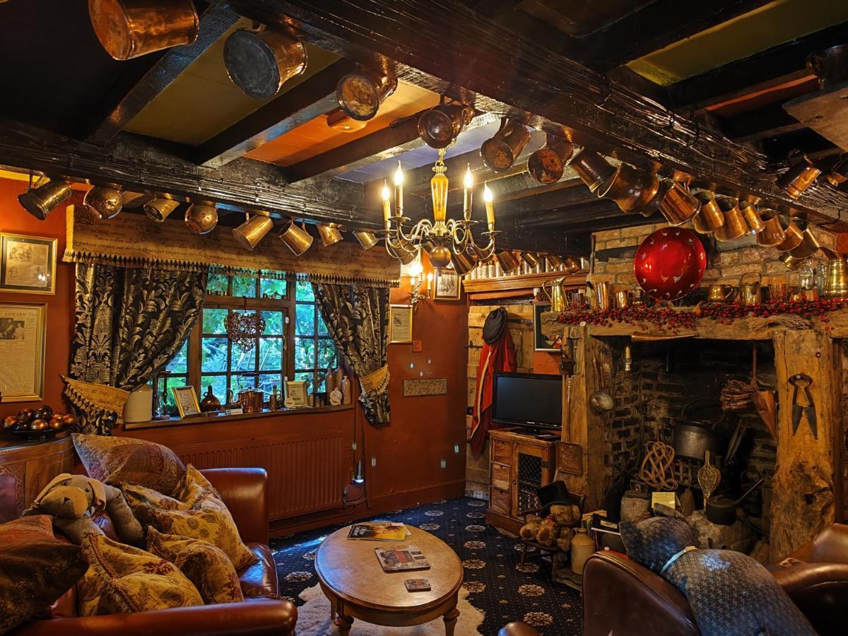 Wizards Thatch Luxury Suites Alderley Edge Eksteriør billede