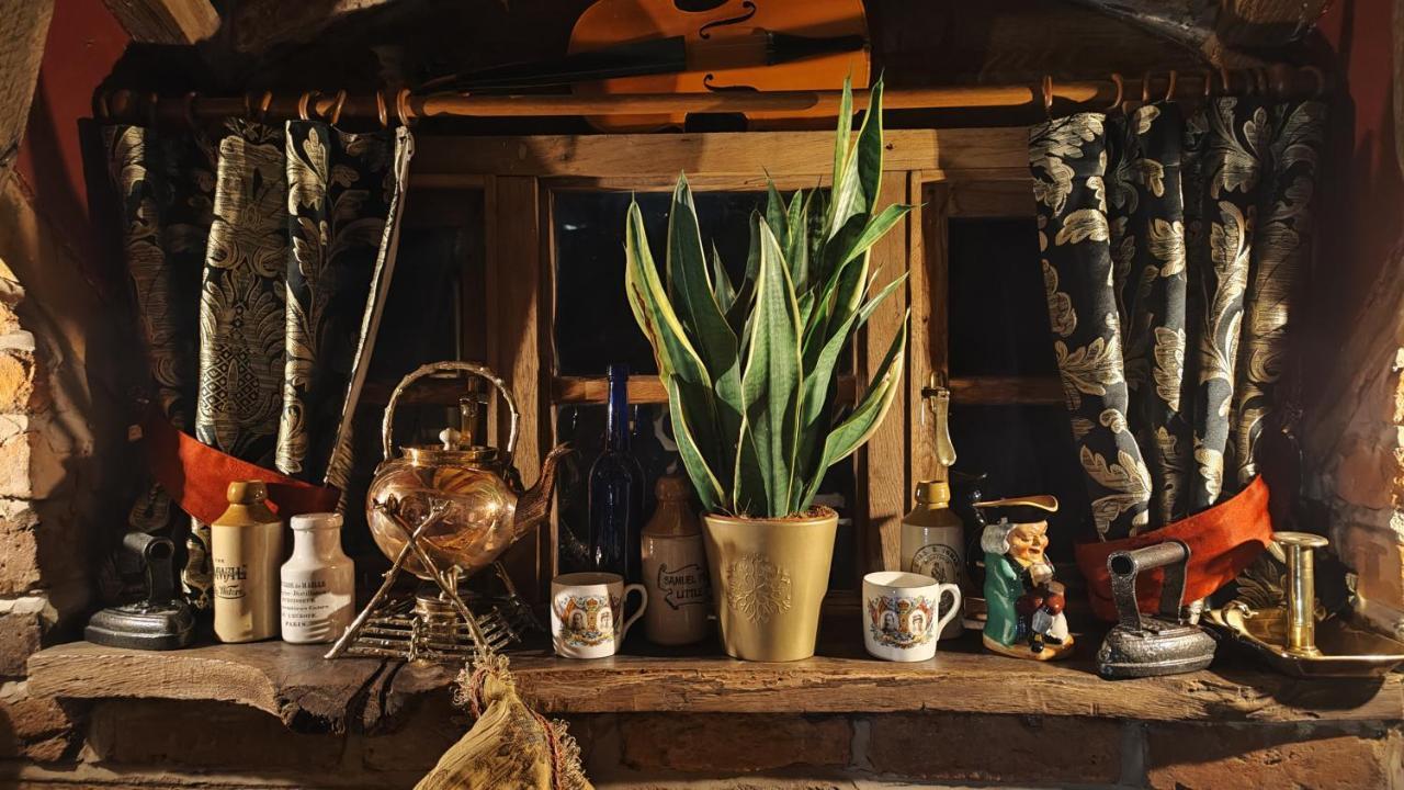 Wizards Thatch Luxury Suites Alderley Edge Eksteriør billede