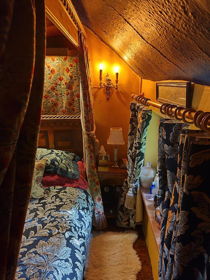 Wizards Thatch Luxury Suites Alderley Edge Eksteriør billede